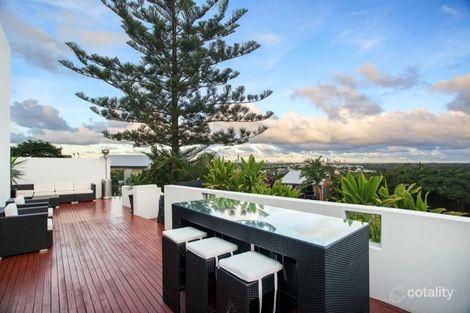 Property photo of 13 Summit Crescent Carrara QLD 4211