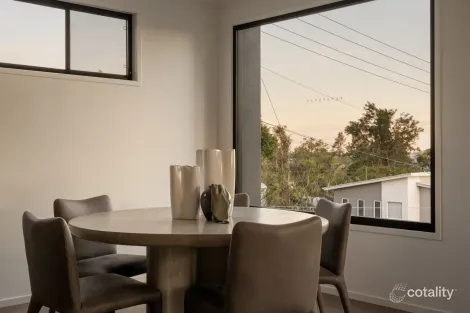 Property photo of 38 Dorrigo Street Stafford Heights QLD 4053