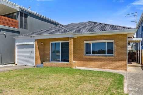 Property photo of 28 Beach Drive Woonona NSW 2517