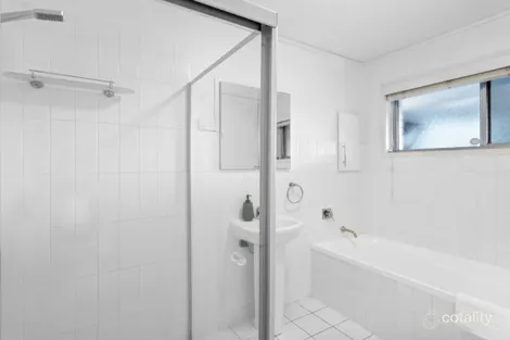 Property photo of 18 Bedser Street Macgregor QLD 4109