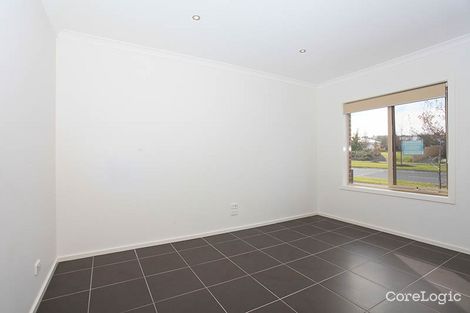 Property photo of 8/29 Ardsley Circuit Craigieburn VIC 3064