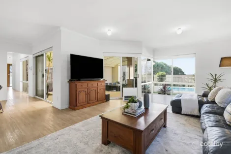 Property photo of 4 Riley Road Kardinya WA 6163