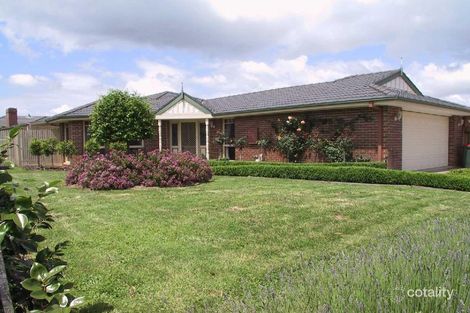 Property photo of 71 Waradgery Drive Rowville VIC 3178