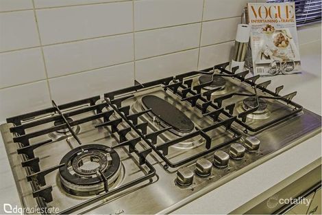 Property photo of 12 Willeroo Chase Carramar WA 6031