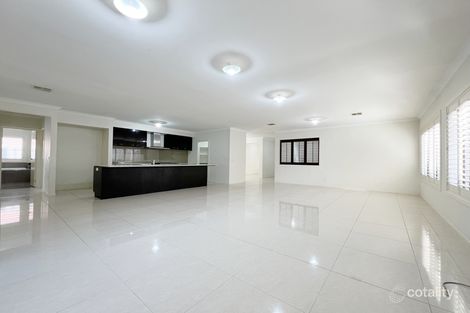 Property photo of 39 Heatherbell Avenue Point Cook VIC 3030