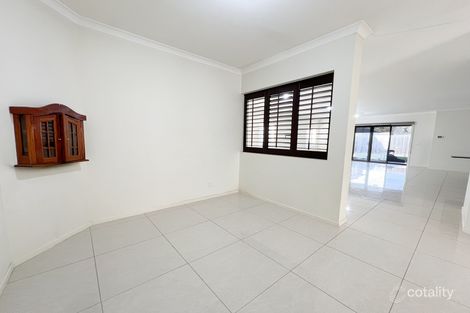 Property photo of 39 Heatherbell Avenue Point Cook VIC 3030