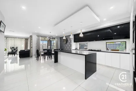 Property photo of 16 Marsdenia Avenue Melonba NSW 2765