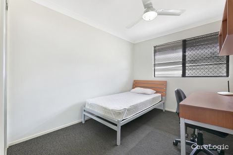 Property photo of 25/7 Brown Street Labrador QLD 4215