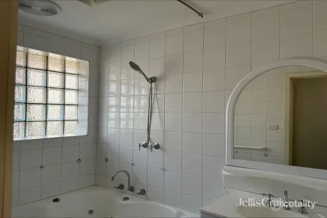 Property photo of 9 Yarrabee Drive Hoppers Crossing VIC 3029