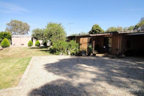 69 Johnson St, Oxley, VIC 3678