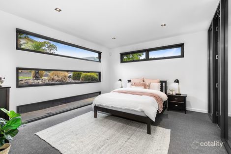 Property photo of 4 Mosman Way Highton VIC 3216