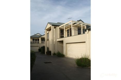 Property photo of 2/681 Esplanade Mornington VIC 3931