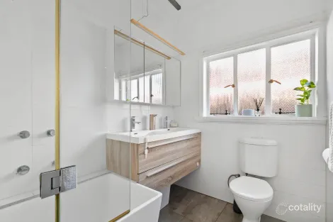 Property photo of 262 Gaffney Street Pascoe Vale VIC 3044