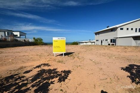 124 Goicoechea Dr, Bushland Beach, QLD 4818