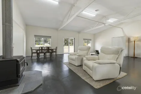 Property photo of 120 McLaughlan Road Benarkin North QLD 4314