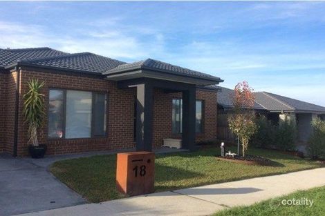 Property photo of 18 Wakehurst Way Officer VIC 3809