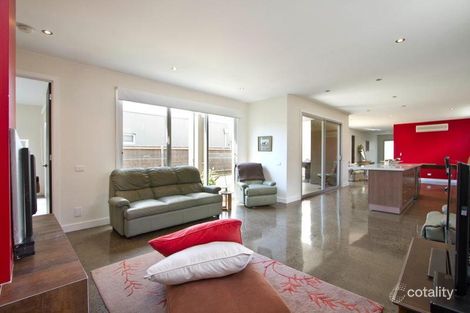 Property photo of 11 Mariner Place Safety Beach VIC 3936