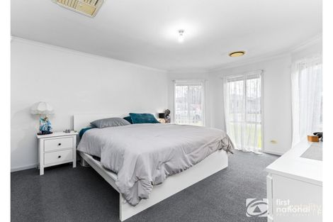 Property photo of 32 Raffindale Crescent Cranbourne West VIC 3977