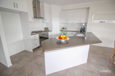 Property photo of 77 Drayton Terrace Wynnum QLD 4178