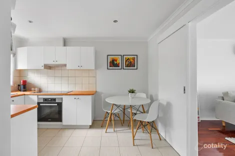 Property photo of 2/465 Pascoe Vale Road Strathmore VIC 3041