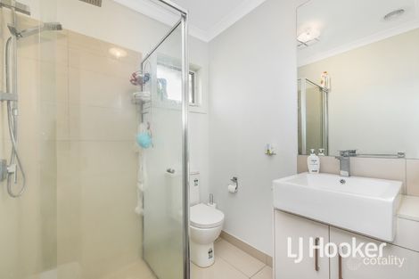 Property photo of 49 Sallys Run Hampton Park VIC 3976