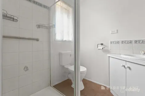 Property photo of 48 Meeking Drive Pakenham VIC 3810