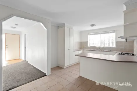 Property photo of 48 Meeking Drive Pakenham VIC 3810