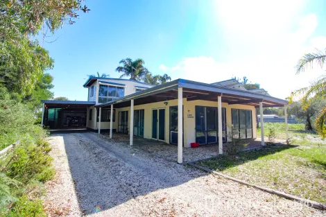 35-37 Reeves St, Loch Sport, VIC 3851