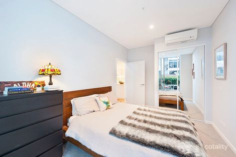 Property photo of 303/7 Half Street Wentworth Point NSW 2127