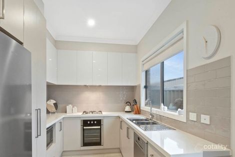 Property photo of 16 Moonglow Crescent Maddingley VIC 3340
