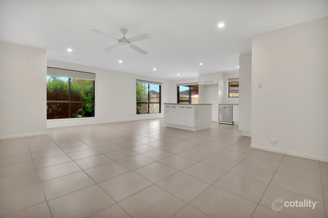 Property photo of 37 Lapoinya Crescent Warana QLD 4575