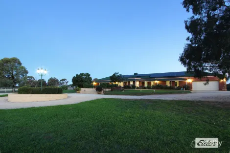 328 Bendigo-Maldon Rd, Lockwood South, VIC 3551