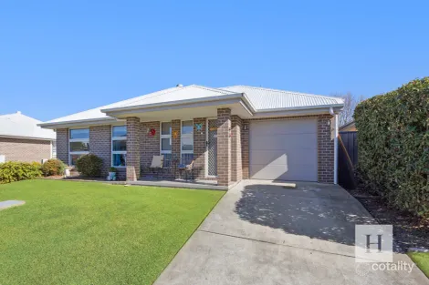 Property photo of 3/6 Bergman Way Rutherford NSW 2320