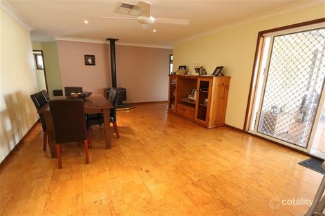 Property photo of 10 Lisbon Close Hunterview NSW 2330