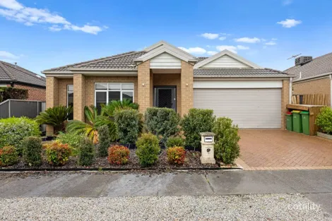 8 Camdolle Cl, Pakenham, VIC 3810