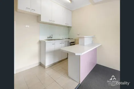 Property photo of 4/194 High Street Southport QLD 4215
