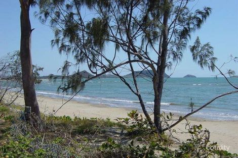 8 Coolwaters Esp, Kinka Beach, QLD 4703