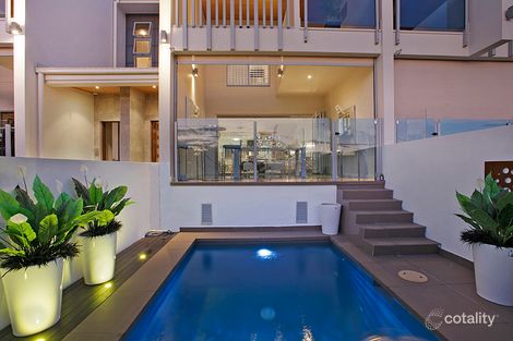 Property photo of 2/23 Collings Street Balmoral QLD 4171