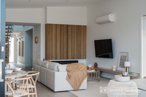 Property photo of 18 Canon Street Leneva VIC 3691