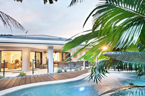 Property photo of 10 Pincally Crescent Ormeau QLD 4208