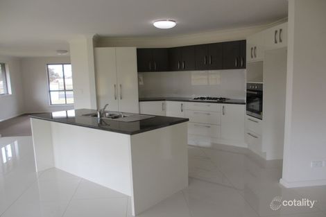 Property photo of 5 Claret Ash Drive Guyra NSW 2365