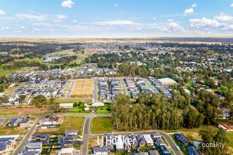 11 William St, Grantham Farm, NSW 2765