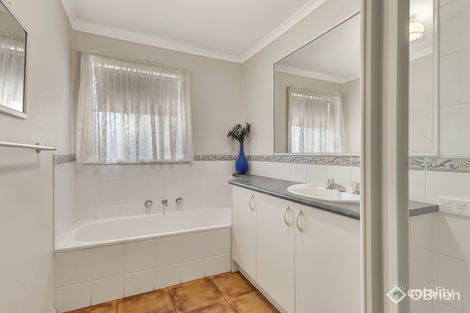 Property photo of 2/13 Emerald Street Ringwood VIC 3134