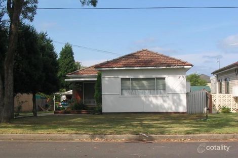 207 Bransgrove Rd, Panania, NSW 2213