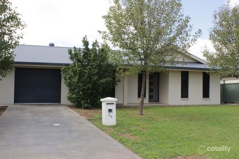 Property photo of 38 Dunheved Circle Dubbo NSW 2830