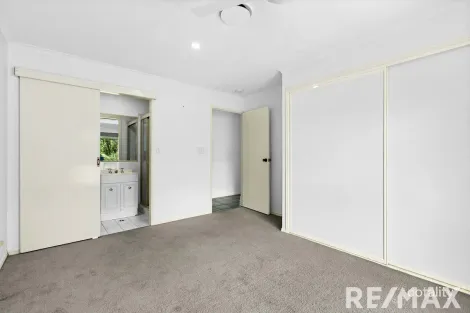 Property photo of 34 Tingira Terrace Scarness QLD 4655