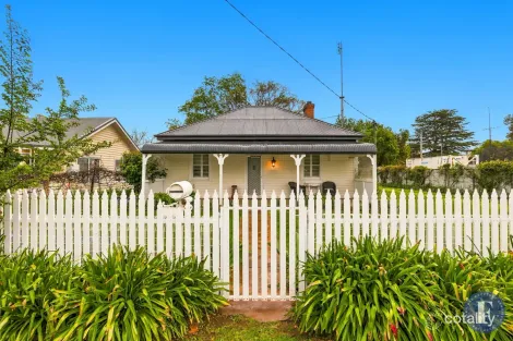 88 Marsden St, Boorowa, NSW 2586