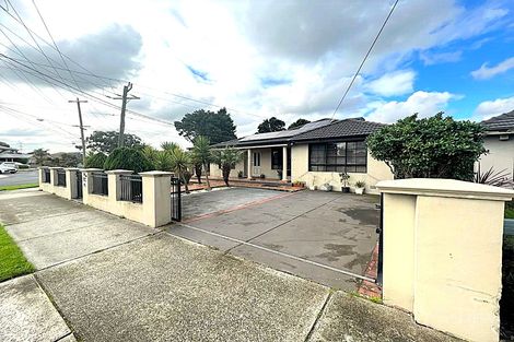 28 Mcfadzean Ave, Reservoir, VIC 3073