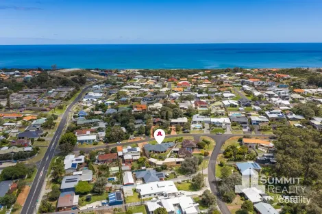 37 CHURCHILL DR, SOUTH BUNBURY, WA 6230