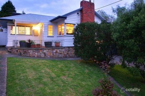 Property photo of 8 Velma Grove Ringwood East VIC 3135